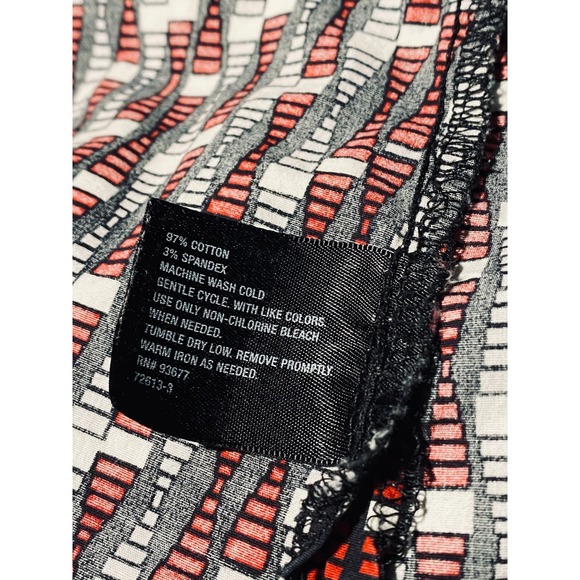 East 5th Button Down Geometric Blouse2X - Picture 7 of 8